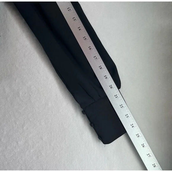 QED London Blouse Womens Sz 4 Tie Knot Cropped Long Sleeve Back Shirred Black - Picture 9 of 11